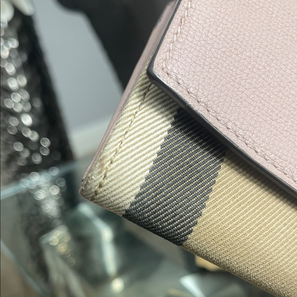 **FULL INCLUSION** Burberry Pink and Tan Wallet - Picture 11 of 12